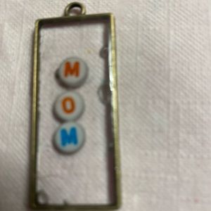 Mother’s Day key chain attachment UV Resin with air bubbles